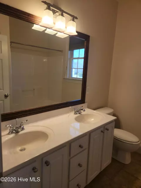 Bath - 116 Westerly Rd, New Bern, NC 28560 photo 2 of 2
