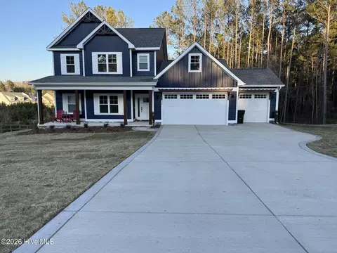 365 Caledonia Dr, Carthage, NC 28327