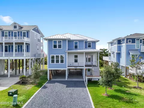 5515 E Pelican Dr, Oak Island, NC 28465