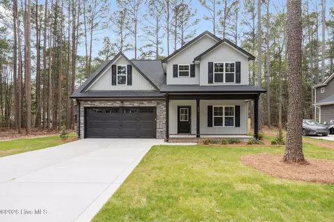 650 Lilac Ln, Vass, NC 28394