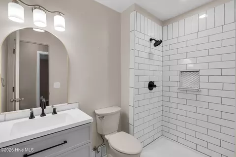Bath - 170 Adams Cir, Pinehurst, NC 28374 photo 3 of 3