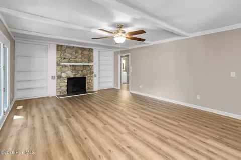 Living - 170 Adams Cir, Pinehurst, NC 28374 photo 4 of 6