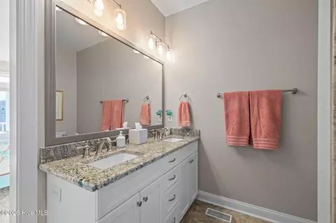 102 E Summer Pl, Emerald Isle, NC 28594 photo 38