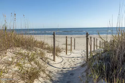 102 E Summer Pl, Emerald Isle, NC 28594 photo 11