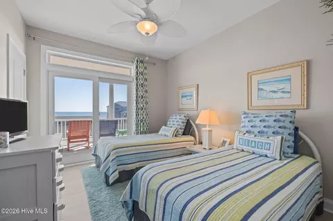 102 E Summer Pl, Emerald Isle, NC 28594 photo 45