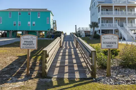 102 E Summer Pl, Emerald Isle, NC 28594 photo 9