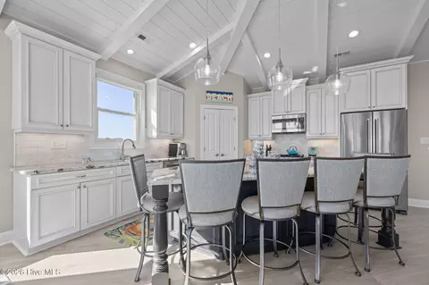 102 E Summer Pl, Emerald Isle, NC 28594 photo 19