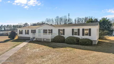 328 Commodore Dr, Rocky Mount, NC 27801