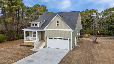 2124 Caracara Dr, New Bern, NC 28560