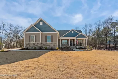 132 Courtland Cir, Foxfire Village, NC 27281