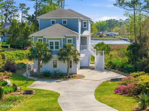 2525 Royal Palm Ln, Wilmington, NC 28409