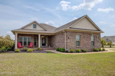 8560 Oak Abbey Trl NE, Leland, NC 28451