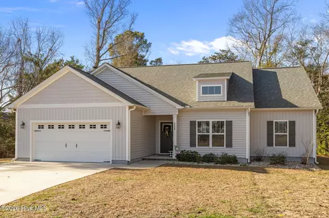 115 Elis Landing Ln, Newport, NC 28570