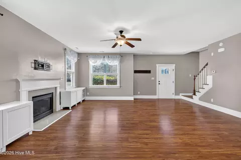 Living - 1727 Sloop Point Loop Rd, Hampstead, NC 28443 photo 4 of 5
