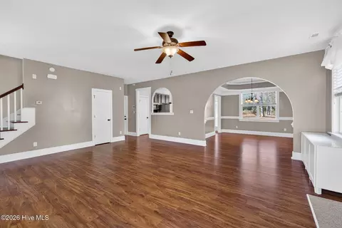 Living - 1727 Sloop Point Loop Rd, Hampstead, NC 28443 photo 5 of 5
