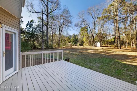 Exterior - 1727 Sloop Point Loop Rd, Hampstead, NC 28443 photo 8 of 9