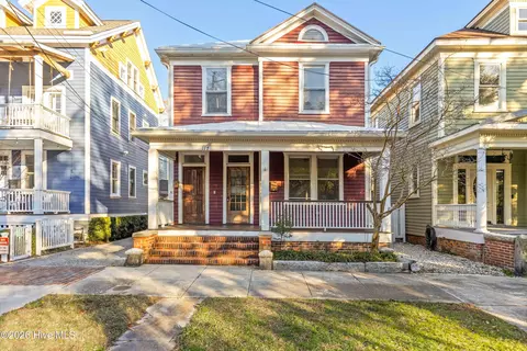 117 S 7th St, Wilmington, NC 28401