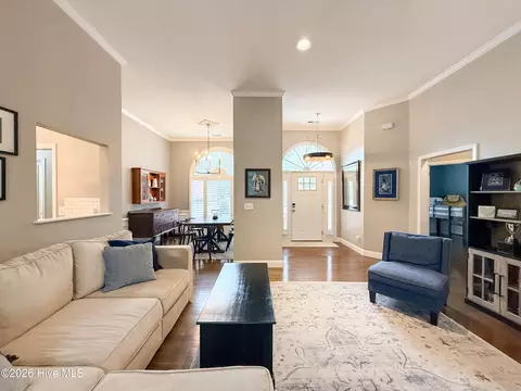 Entry Way - 329 Long Leaf Dr, Hampstead, NC 28443 photo 2 of 5