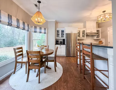 Kitchen - 329 Long Leaf Dr, Hampstead, NC 28443 photo 5 of 13