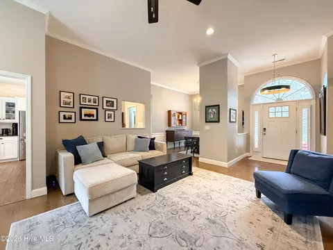 Entry Way - 329 Long Leaf Dr, Hampstead, NC 28443 photo 3 of 5