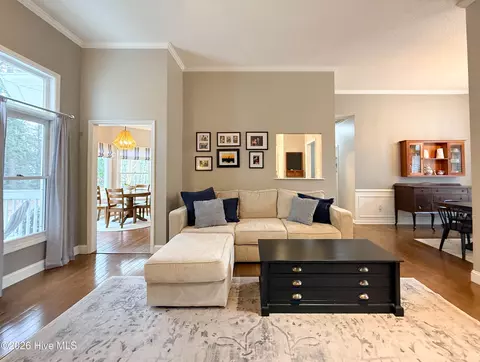 Living - 329 Long Leaf Dr, Hampstead, NC 28443 photo 3 of 6