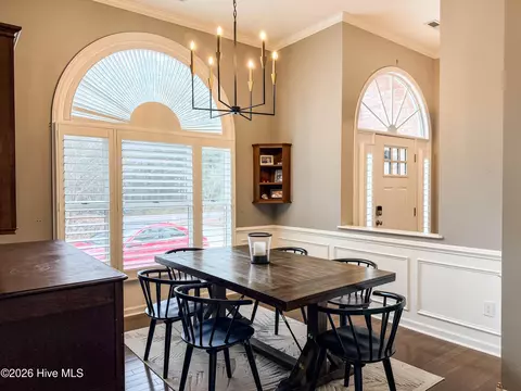 Dining - 329 Long Leaf Dr, Hampstead, NC 28443 photo 2 of 6