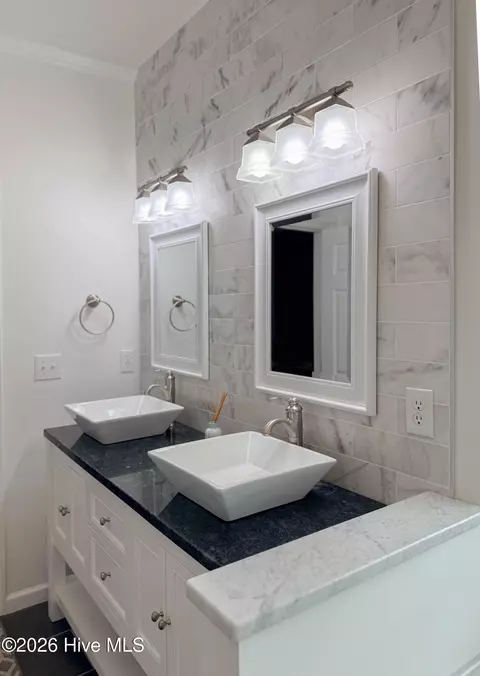 Bath - 329 Long Leaf Dr, Hampstead, NC 28443 photo 8 of 16