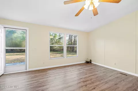 1003 Old Mill Rd, Wallace, NC 28466 photo 3