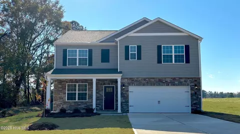 234 Lake Tyler Dr, New Bern, NC 28560