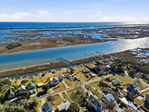 View/Area - 1044 Mallard Bay Rd, Hampstead, NC 28443 photo 2 of 7