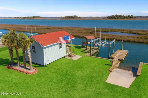 View/Area - 1044 Mallard Bay Rd, Hampstead, NC 28443 photo 1 of 7