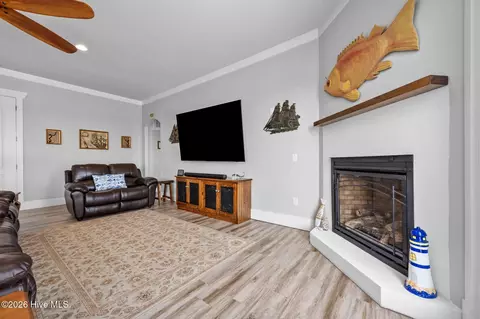 Living - 1044 Mallard Bay Rd, Hampstead, NC 28443 photo 2 of 3