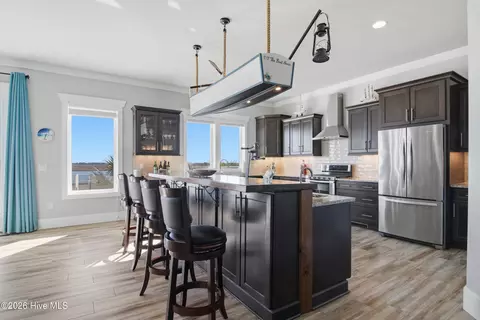 Kitchen - 1044 Mallard Bay Rd, Hampstead, NC 28443 photo 2 of 7