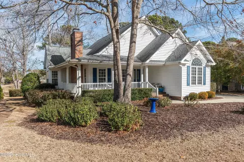 6842 Glass Pond Ct SW, Ocean Isle Beach, NC 28469
