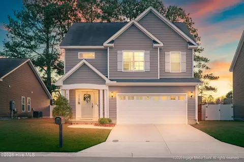 825 Jade Ln, Winterville, NC 28590