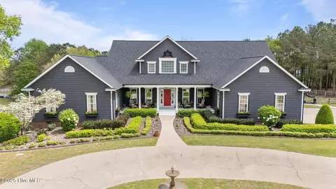 414 Mclendon Hills Dr, West End, NC 27376