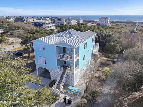 109 SE 74th St, Oak Island, NC 28465