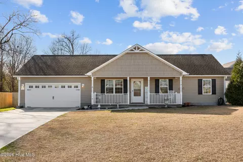 702 Buster Ct, Jacksonville, NC 28540