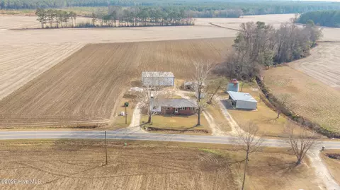 573 Langston Rd, Newton Grove, NC 28366