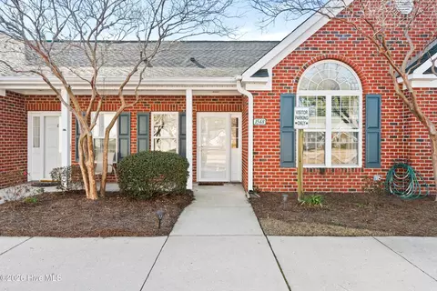 1548 Honeybee Ln, Wilmington, NC 28412