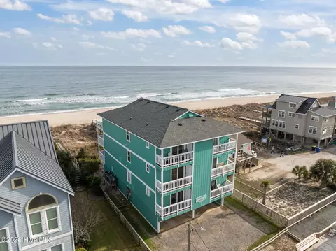1225 Lake Park Blvd S #1A, Carolina Beach, NC 28428
