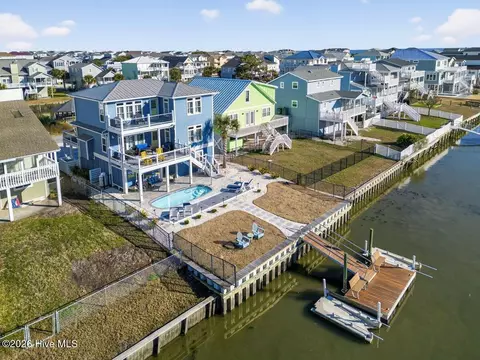 37 Driftwood Dr, Ocean Isle Beach, NC 28469