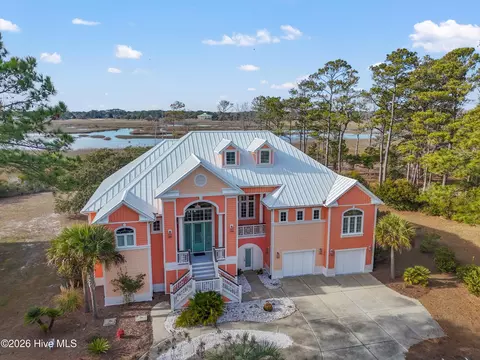3402 Turnbuckle Ln SE, Southport, NC 28461