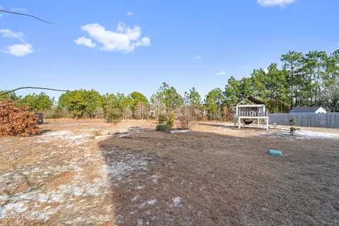 Exterior - 428 Elgin Rd, Hubert, NC 28539 photo 2 of 15