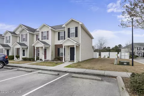 200 Glen Cannon Dr, Jacksonville, NC 28546