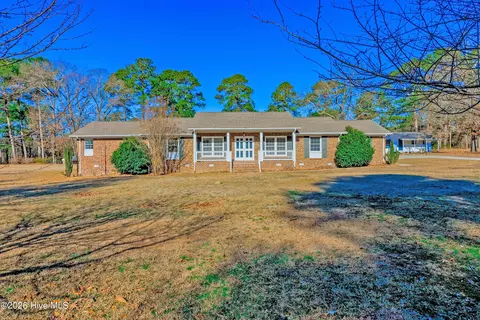 204 N Country Club Rd, Kenansville, NC 28349