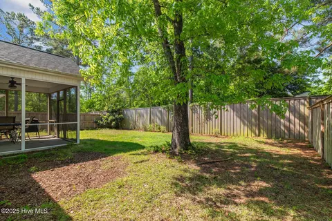 Exterior - 46 E Cloverfield Ln, Hampstead, NC 28443 photo 9 of 13