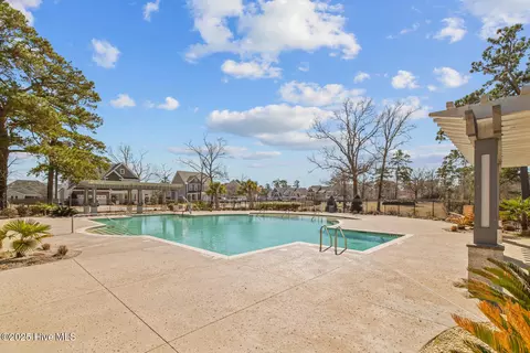 Exterior - 46 E Cloverfield Ln, Hampstead, NC 28443 photo 10 of 13