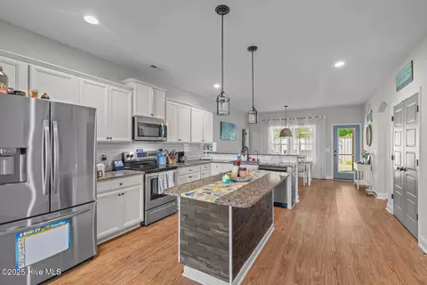 Kitchen - 46 E Cloverfield Ln, Hampstead, NC 28443 photo 2 of 3