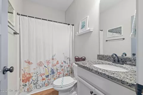 Bath - 46 E Cloverfield Ln, Hampstead, NC 28443 photo 2 of 4